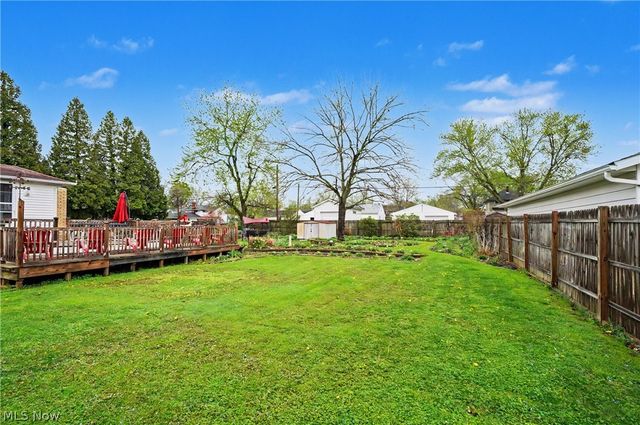 615 W Ohio Avenue, Sebring, OH 44672