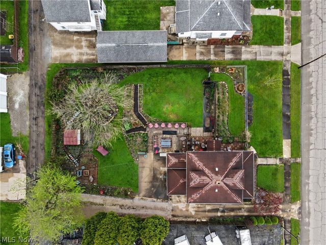 615 W Ohio Avenue, Sebring, OH 44672