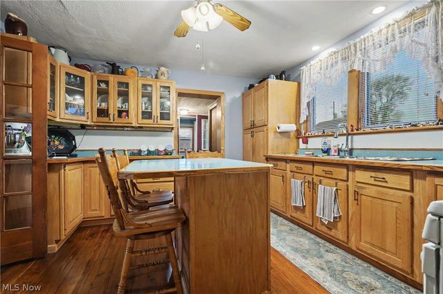 615 W Ohio Avenue, Sebring, OH 44672