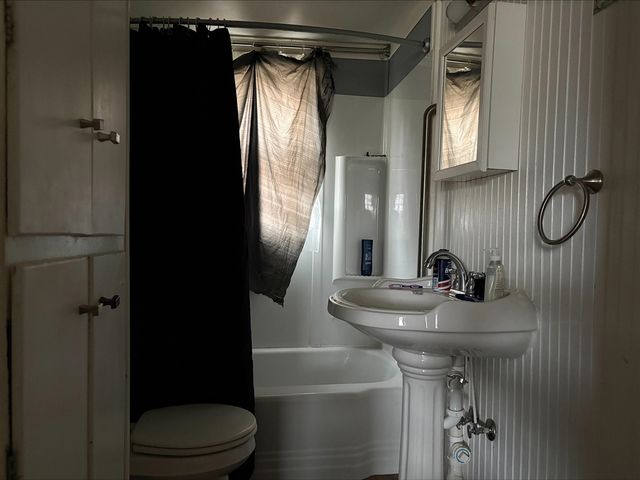 1381 Madison Street, Muskegon, MI 49442