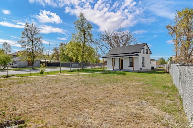 399 W PACIFIC DR, American Fork, UT 84003