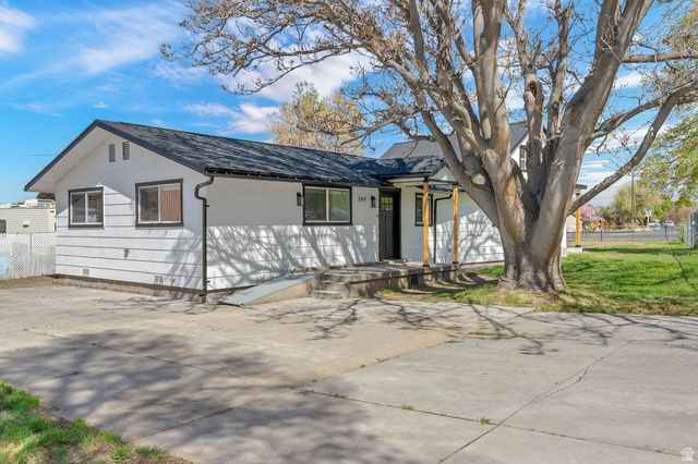 399 W PACIFIC DR, American Fork, UT 84003
