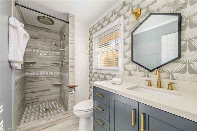 321 Canterbury Drive, Winston-salem, NC 27107