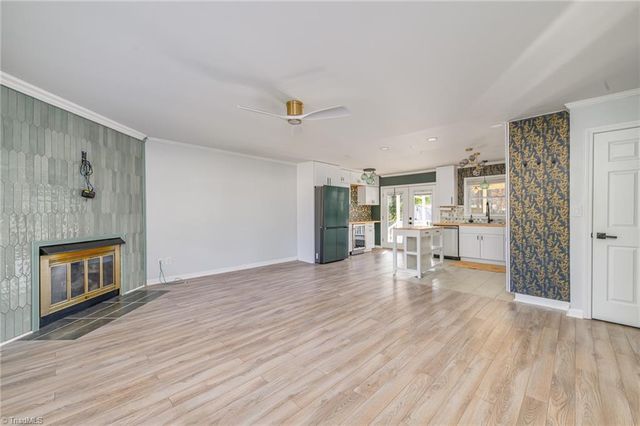 321 Canterbury Drive, Winston-salem, NC 27107