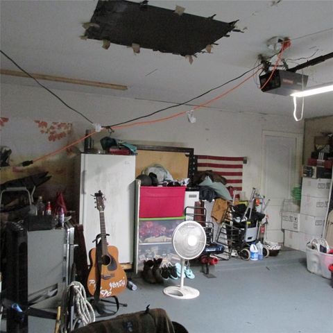 3255 Lakeway Lane, Pearland, TX 77584