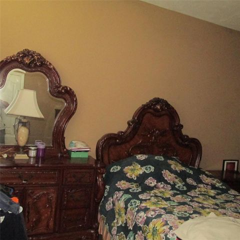 3255 Lakeway Lane, Pearland, TX 77584