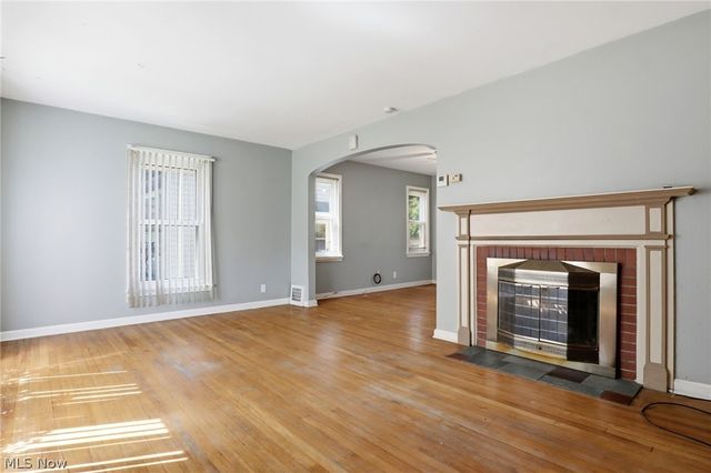 1980 Idlehurst Drive, Euclid, OH 44117