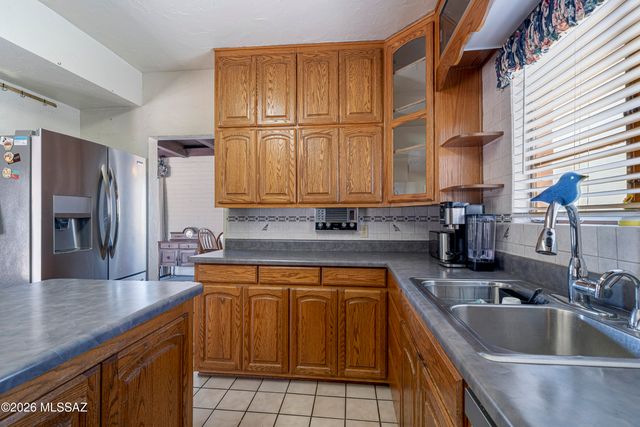 10663 E Fort Lowell Road, Tucson, AZ 85749