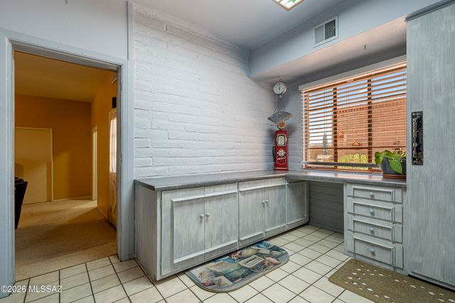10663 E Fort Lowell Road, Tucson, AZ 85749