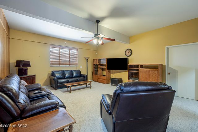 10663 E Fort Lowell Road, Tucson, AZ 85749