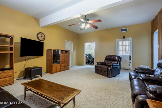 10663 E Fort Lowell Road, Tucson, AZ 85749