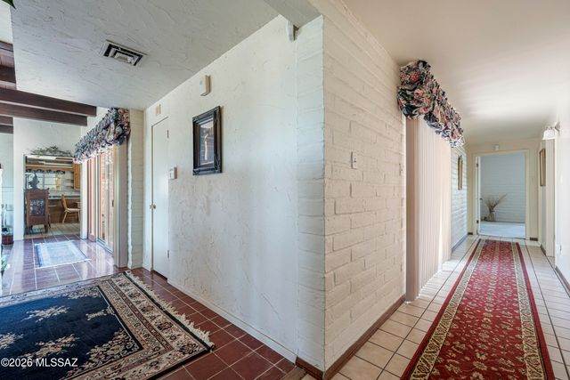 10663 E Fort Lowell Road, Tucson, AZ 85749