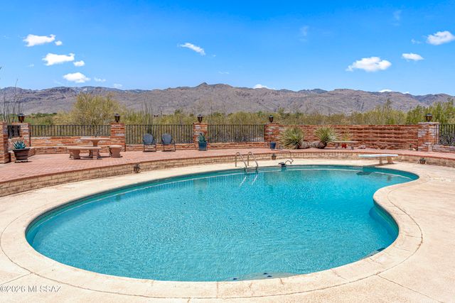 10663 E Fort Lowell Road, Tucson, AZ 85749
