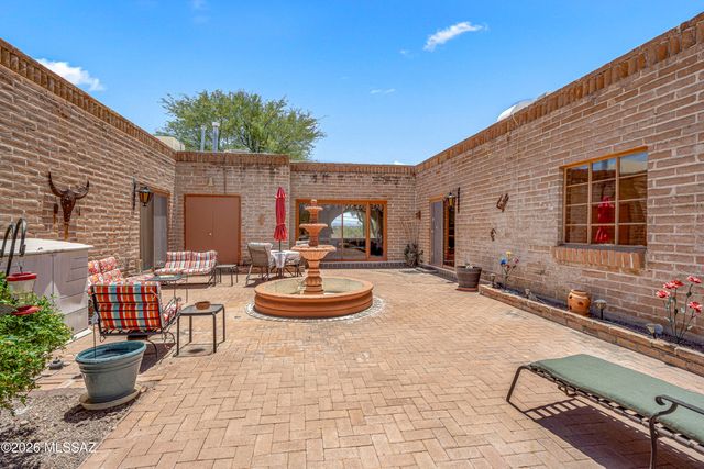 10663 E Fort Lowell Road, Tucson, AZ 85749