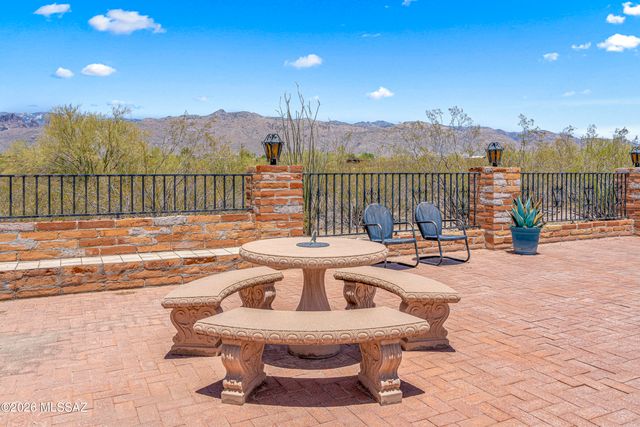 10663 E Fort Lowell Road, Tucson, AZ 85749