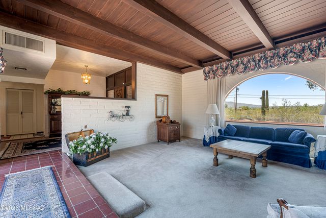 10663 E Fort Lowell Road, Tucson, AZ 85749