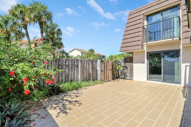 2324 23rd Court 55d, Jupiter, FL 33477