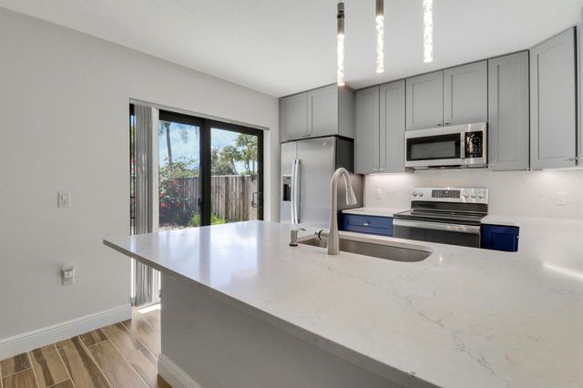 2324 23rd Court 55d, Jupiter, FL 33477