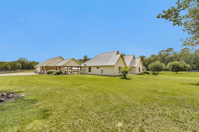 11426 Willis Waukegan Road, Conroe, TX 77303