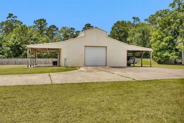 11426 Willis Waukegan Road, Conroe, TX 77303
