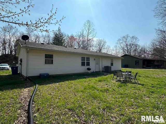 4244 SYCAMORE Road, Carterville, IL 62918