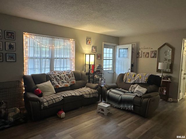 4244 SYCAMORE Road, Carterville, IL 62918