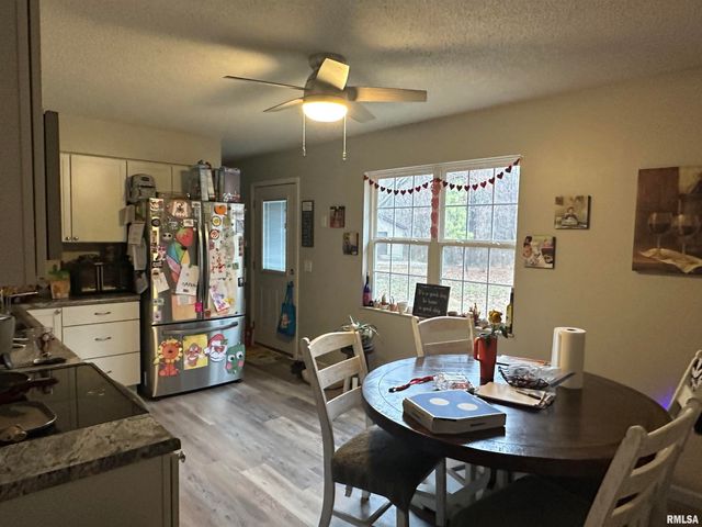 4244 SYCAMORE Road, Carterville, IL 62918