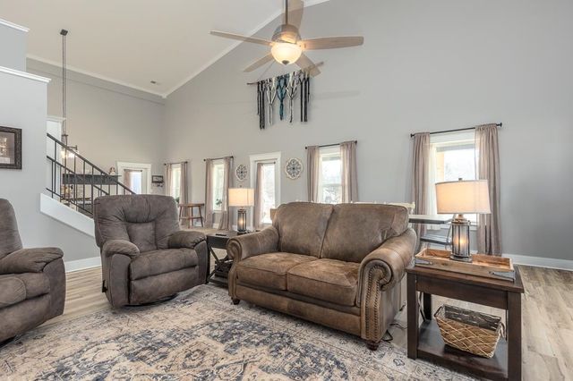 150 KAY LN, Somerville, TN 38068