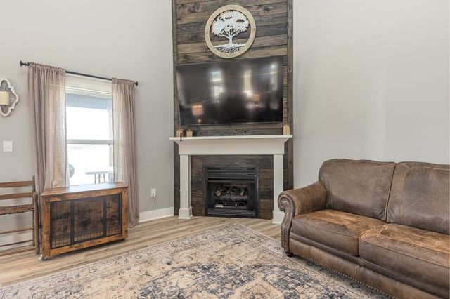 150 KAY LN, Somerville, TN 38068