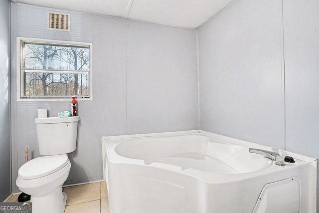 112 Skyland Drive E, Locust Grove, GA 30248