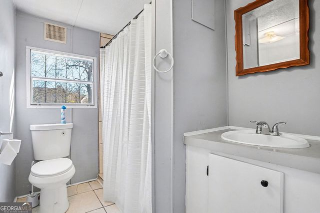 112 Skyland Drive E, Locust Grove, GA 30248