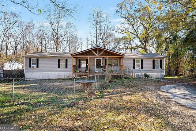112 Skyland Drive E, Locust Grove, GA 30248