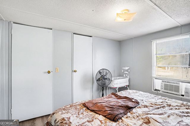 112 Skyland Drive E, Locust Grove, GA 30248