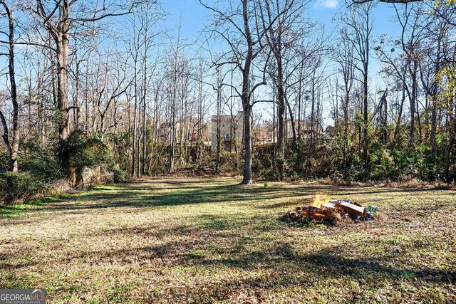 112 Skyland Drive E, Locust Grove, GA 30248