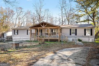 112 Skyland Drive E, Locust Grove, GA 30248