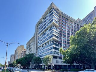 3410 N LAKE SHORE Drive 12F, Chicago, IL 60657