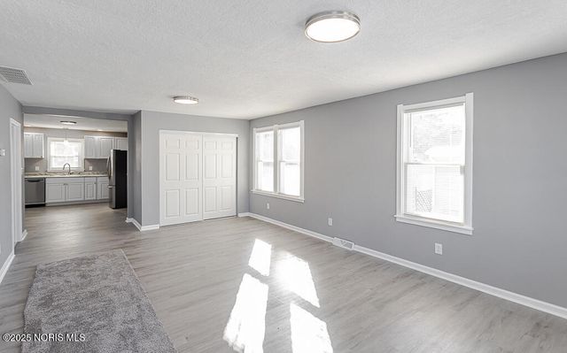 102 Silver Maple Drive, Perrysburg, OH 43551