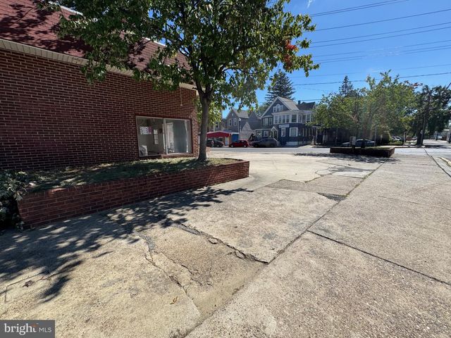 17 S BROADWAY, Gloucester City, NJ 08030