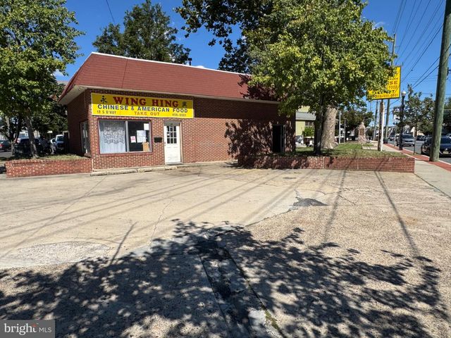17 S BROADWAY, Gloucester City, NJ 08030