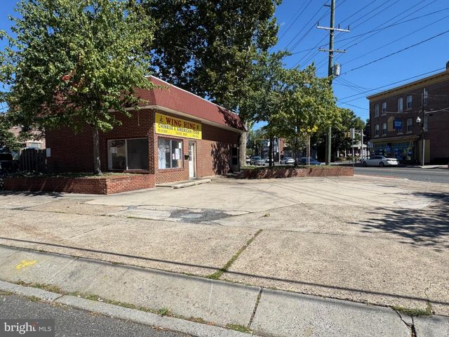 17 S BROADWAY, Gloucester City, NJ 08030