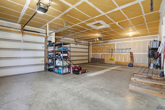 4905 CHARMWOOD DR, Rapid City, SD 57701