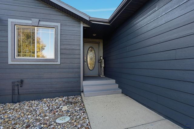 4905 CHARMWOOD DR, Rapid City, SD 57701