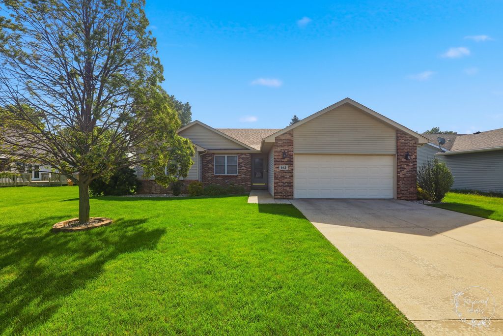 612 Madison Avenue, Bradley, IL 60915
