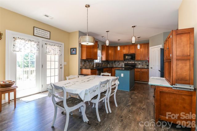 106 Planters Drive, Statesville, NC 28677