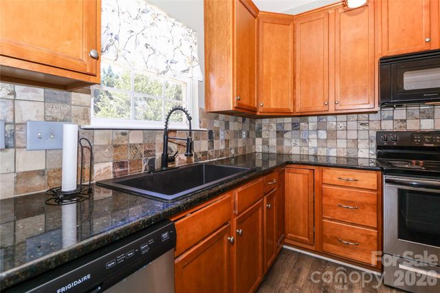 106 Planters Drive, Statesville, NC 28677