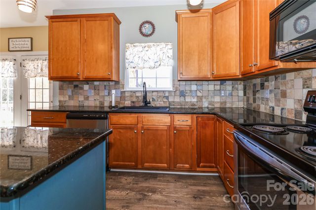 106 Planters Drive, Statesville, NC 28677