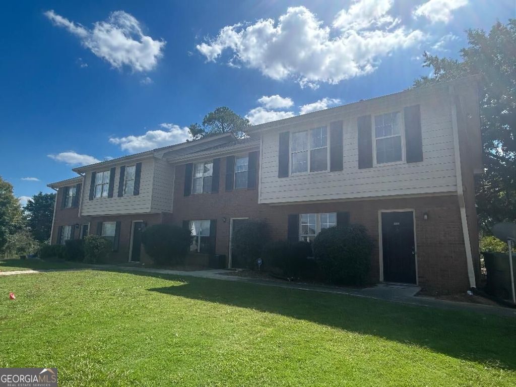 1469 & 1471 Big Bear Cove, Conyers, GA 30012 — exterior