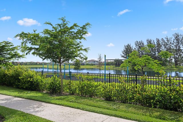 4574 Longwood Lake Square, Westlake, FL 33470