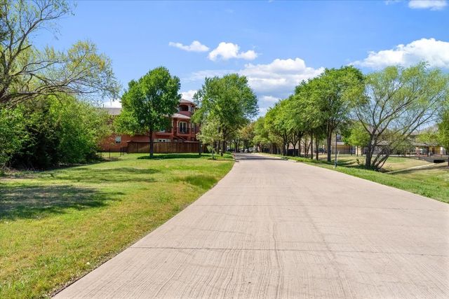 2605 Piazza Court 2, Grand Prairie, TX 75054