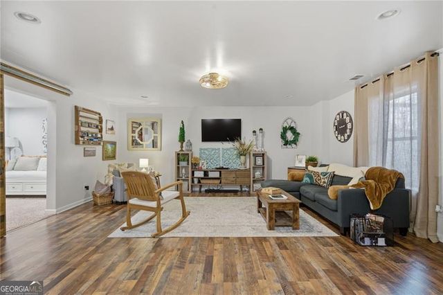 6655 Granite Gate Pass, Cumming, GA 30028